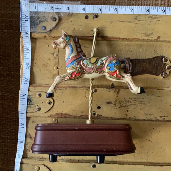 LIMITED EDITION SF MUSIC BOX CO CAROUSEL HORSE - Picture 6 of 8